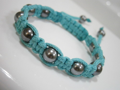 Náramek Shamballa tyrkysový (makramé) — foto 4