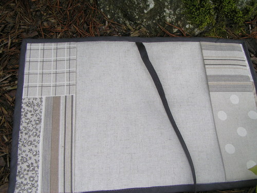 Obal na knihu - béžovohnědý patchwork — foto 3