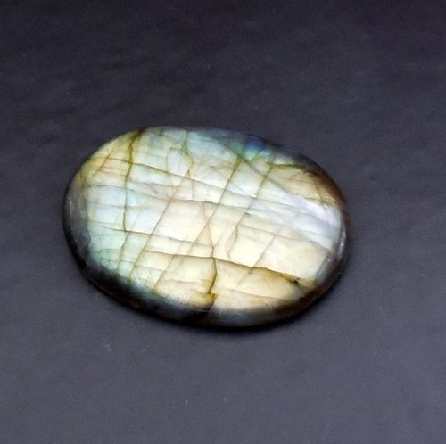 Labradorit - kabošon (31 x 21 mm) — foto 2