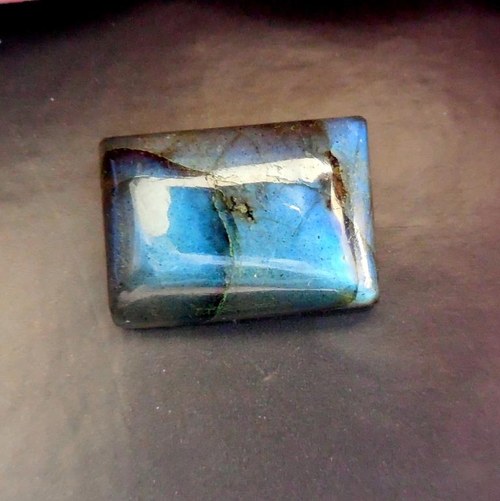 Labradorit - kabošon (20 x 14 mm) — foto 6