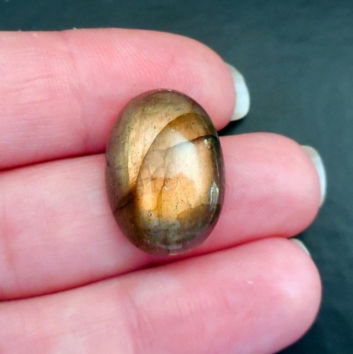 Labradorit - kabošon (20 x 14 x 5 mm) — foto 3