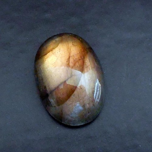 Labradorit - kabošon (20 x 14 x 5 mm) — foto 6