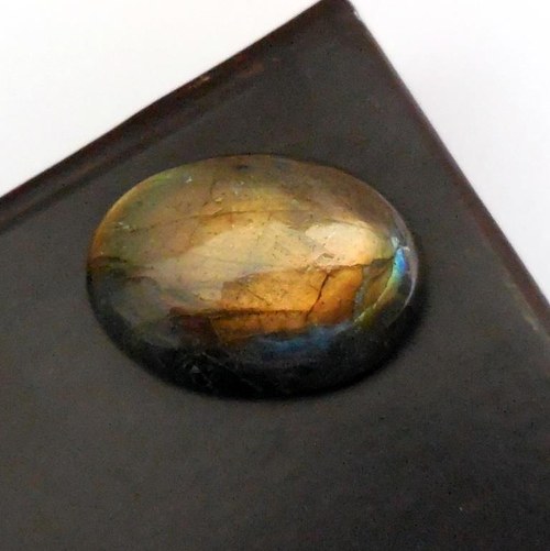 Labradorit - kabošon (23 x 17 mm) — foto 3