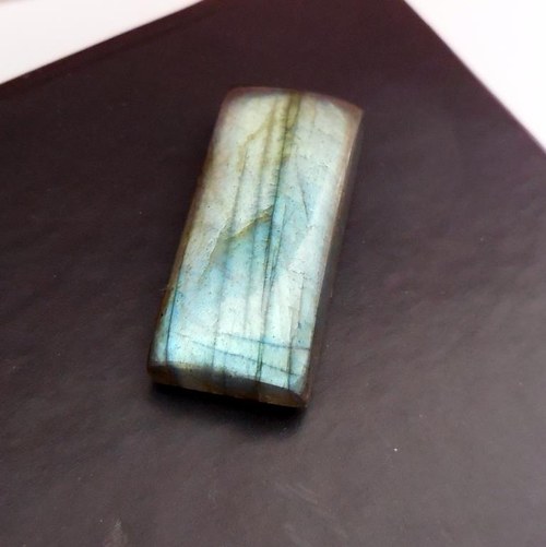 Labradorit - kabošon (27 x 12 mm) — foto 5