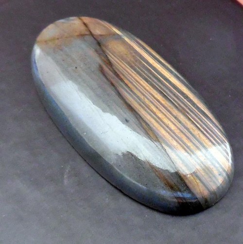 Labradorit - kabošon (47 x 23 mm) — foto 4