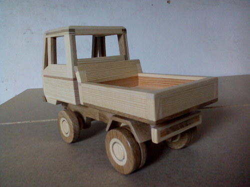 Dřevěné auto — foto 2