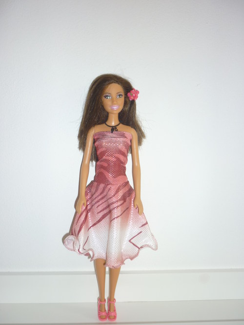 Šaty na panenku Barbie — foto 2