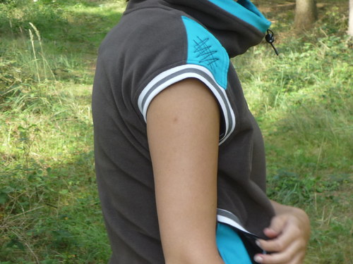 Teplá vesta - vel. L, XL — foto 4