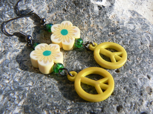 Hippies žluté s kytičkou... — foto 2