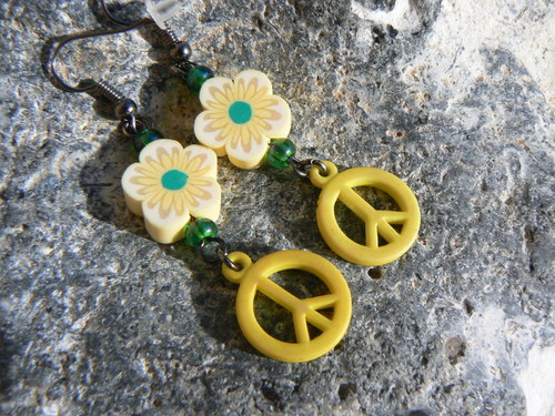 Hippies žluté s kytičkou... — foto 3