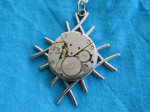 ORIGINÁLNÍ steampunkový přívěsek — foto 2