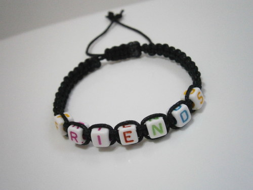 Náramek s textem - FRIENDS (Shamballa) — foto 4