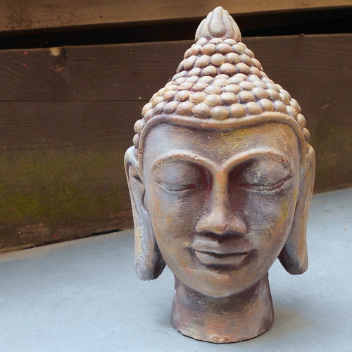 Budha béžovozlatá patina — foto 3