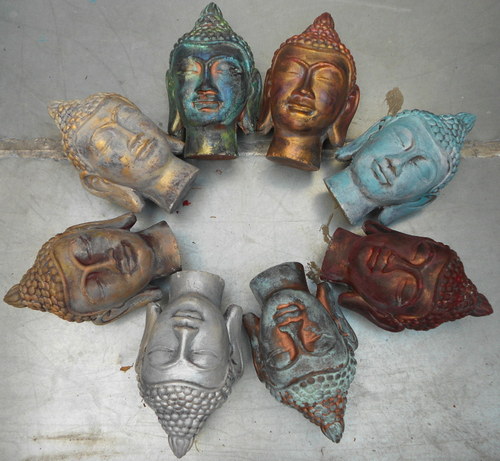 Budha béžovozlatá patina — foto 4