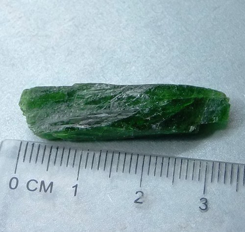 Chromdiopsid surový - B335 — foto 2