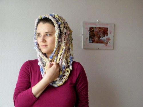 Vánek - nákrčník (ručně předená a barvená příze) — foto 3