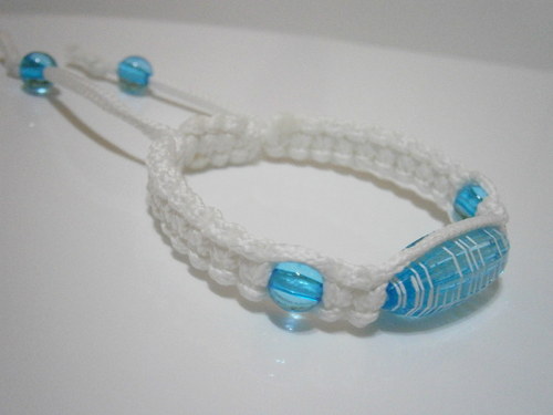 Náramek bílomodrý (shamballa) — foto 2