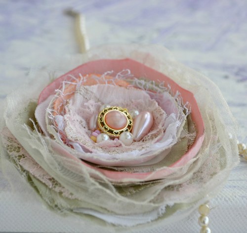 Brož - Lena - Shabby Chic — foto 2