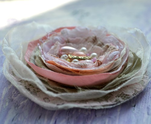 Brož - Lena - Shabby Chic — foto 3
