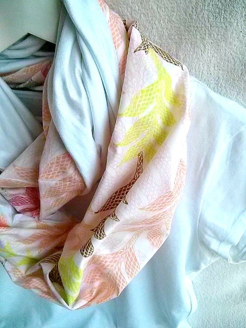 Nákrčník Jemné lístky — foto 3