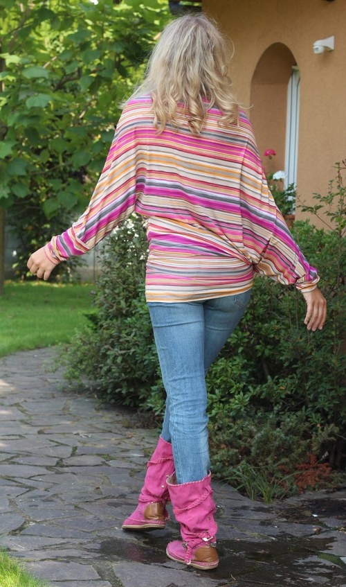 Asymetrická pruhovaná tunika — foto 3