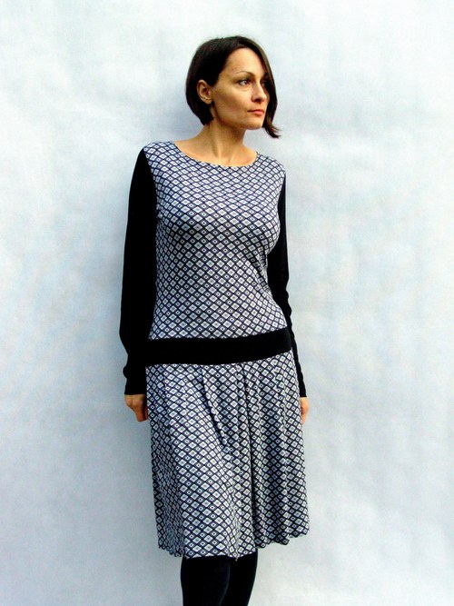 Nancy..... šedočerné — foto 2