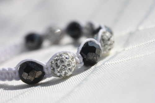 Náramek makramé/shamballa — foto 4