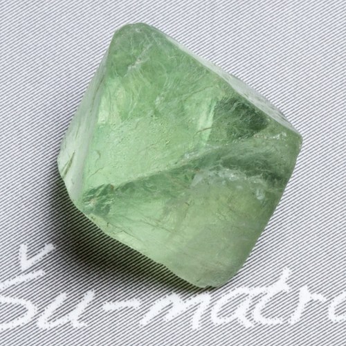 Fluorit- krystal (oktaedr) — foto 2