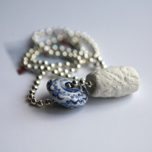 Pohoupat. Dva. (porcelán) — foto 4
