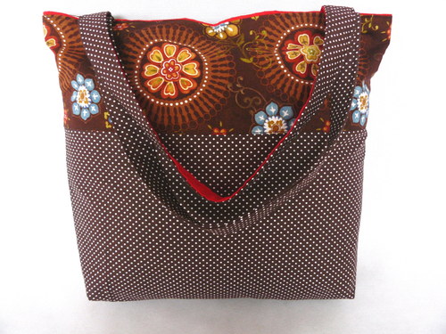 Nákupka hnědá s ornamenty — foto 2