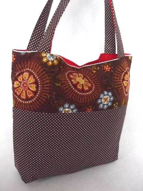 Nákupka hnědá s ornamenty — foto 3