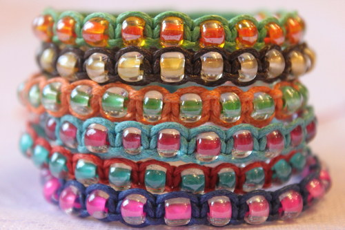 Náramek makramé/shamballa — foto 2