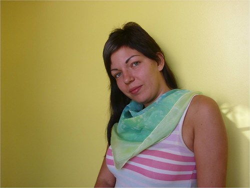Hedvábný modrozelený šátek "sem tam hvězdička" — foto 3