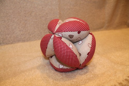 Japonský balonek se srdíčky - průměr 16cm — foto 3