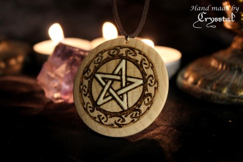 ...amulet "Keltský pentagram" - svietiaci v tme — foto 3