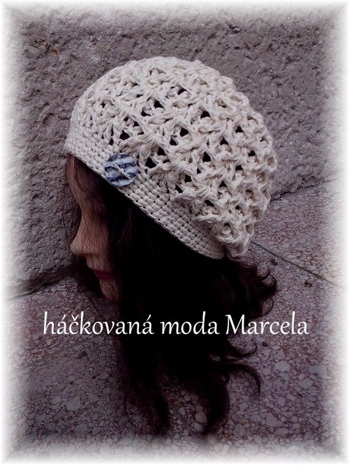 Spadlá háčkovaná čepice — foto 2