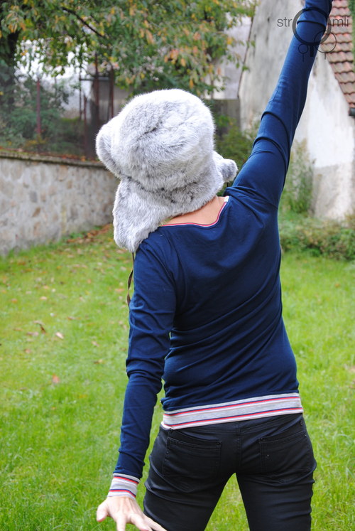 Tmavě modré lemované proužkem, vel. M — foto 2