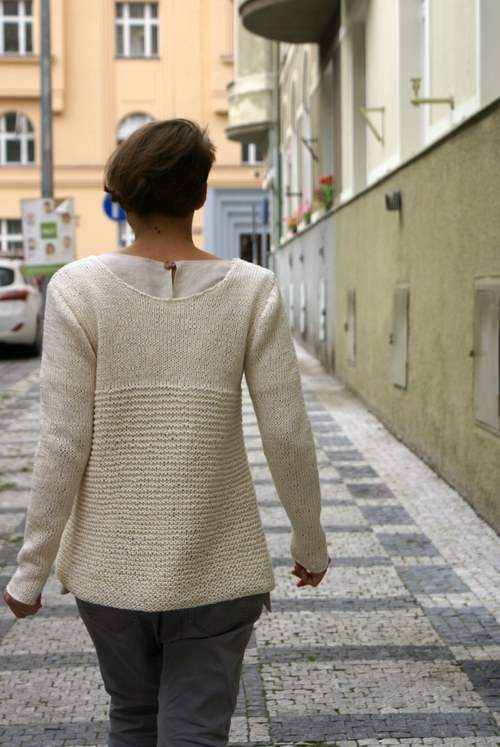 Ručně pletený svetr Creme — foto 2