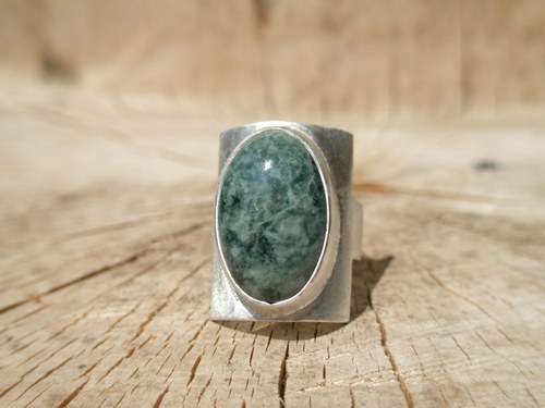 "Jade Jaguar" — foto 2