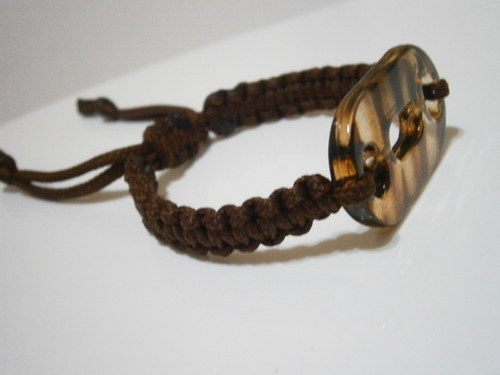 Hnědý náramek (shamballa/makramé) — foto 5