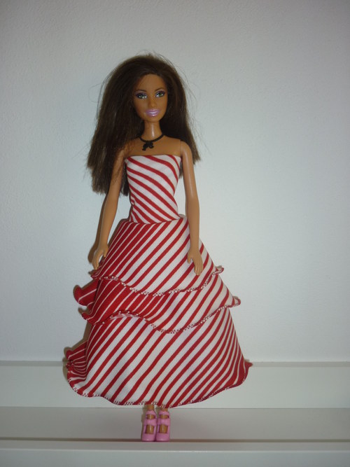 Šaty na panenku Barbie — foto 2