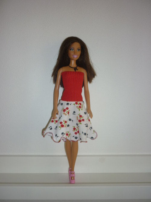 Šaty na panenku Barbie — foto 2