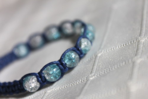 Zimní večery.. Náramek makramé/shamballa — foto 4