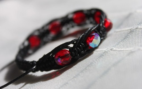Svůdná.. Náramek makramé/shamballa — foto 5