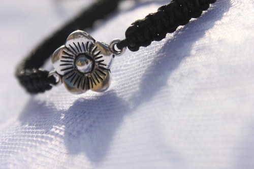 ..Neuvadnu Ti.. Náramek shamballa/makramé — foto 5
