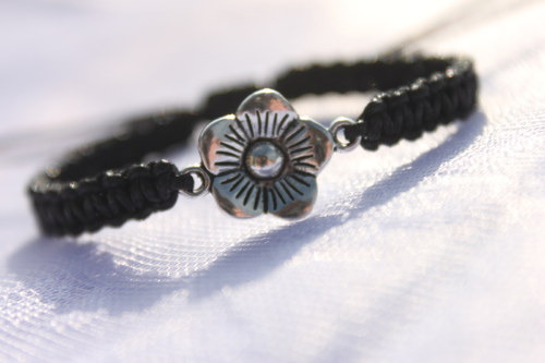 ..Neuvadnu Ti.. Náramek shamballa/makramé — foto 6