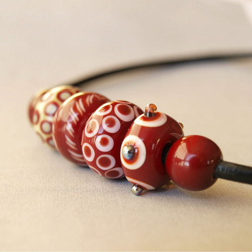 Náhrdelník z vinutek Red — foto 2