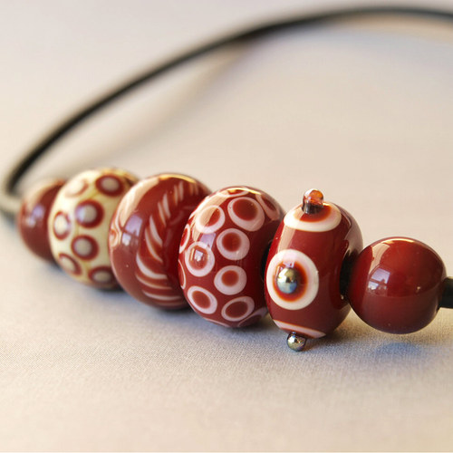 Náhrdelník z vinutek Red — foto 4