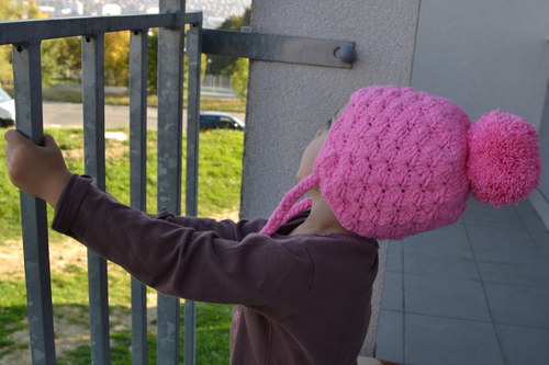 Háčkovaná čepička, kulíšek — foto 5