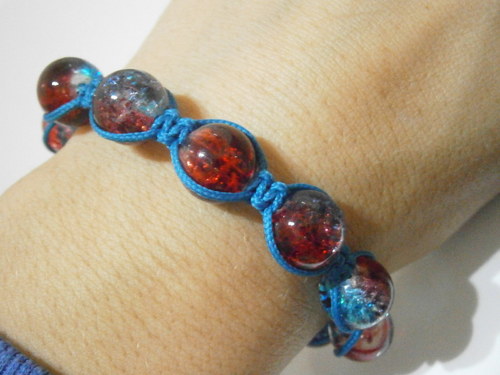 Modročervený náramek (shamballa) — foto 3